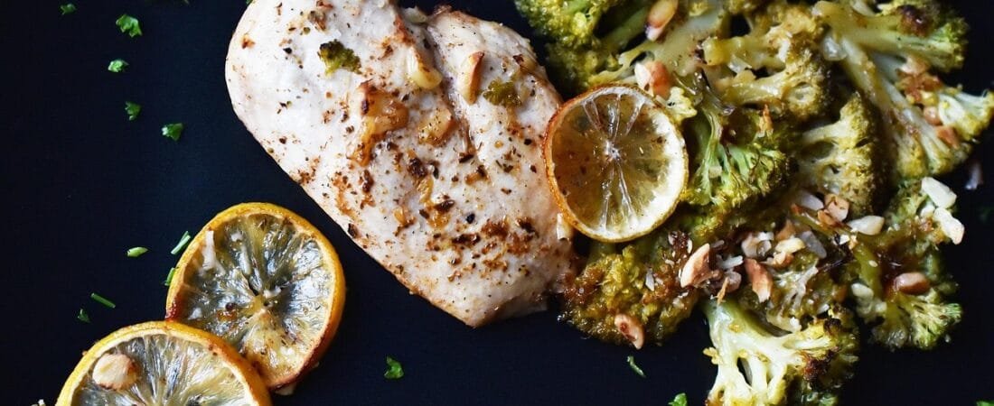 Low-FODMAP Lemon Herb Chicken with Roasted Veggies (Easy 30-Minute Dinner)
