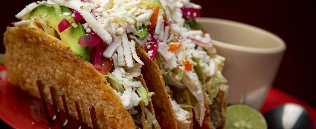 High-Fiber Black Bean Tacos with Avocado & Veggies – Ready in 20 Minutes!