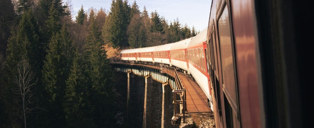 The Train Travel Comeback: Scenic U.S. Rail Routes Worth Adding to Your Bucket List