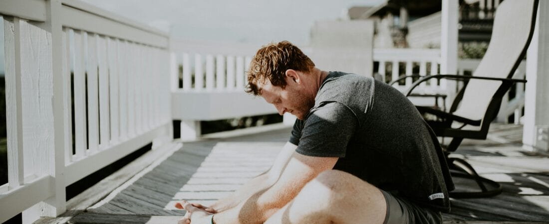 This 10-Minute Full-Body Stretch Routine Might Be the Missing Piece to Feeling Like Yourself Again